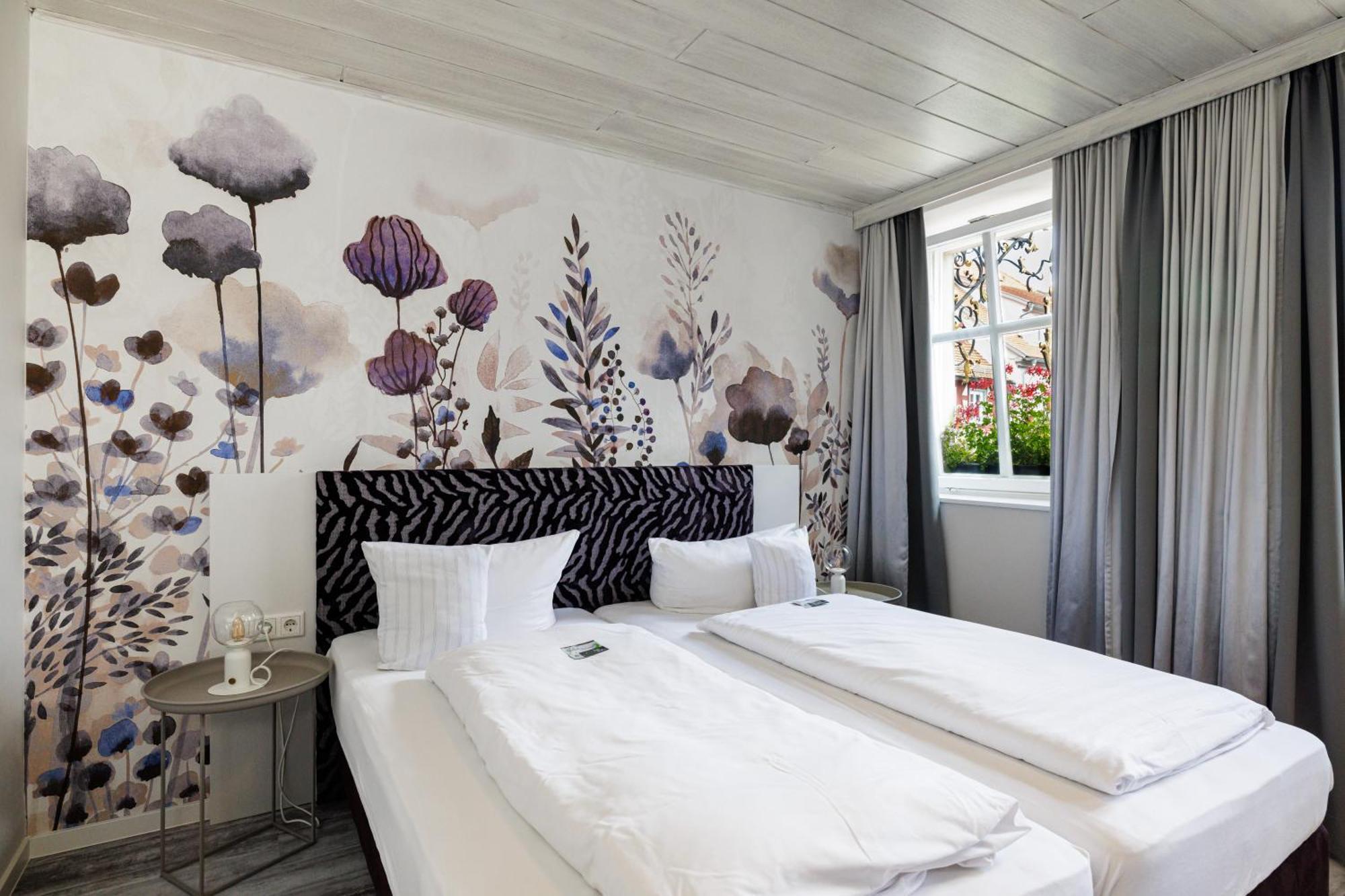 Flair Hotel Zum Storchen Bad Windsheim Extérieur photo