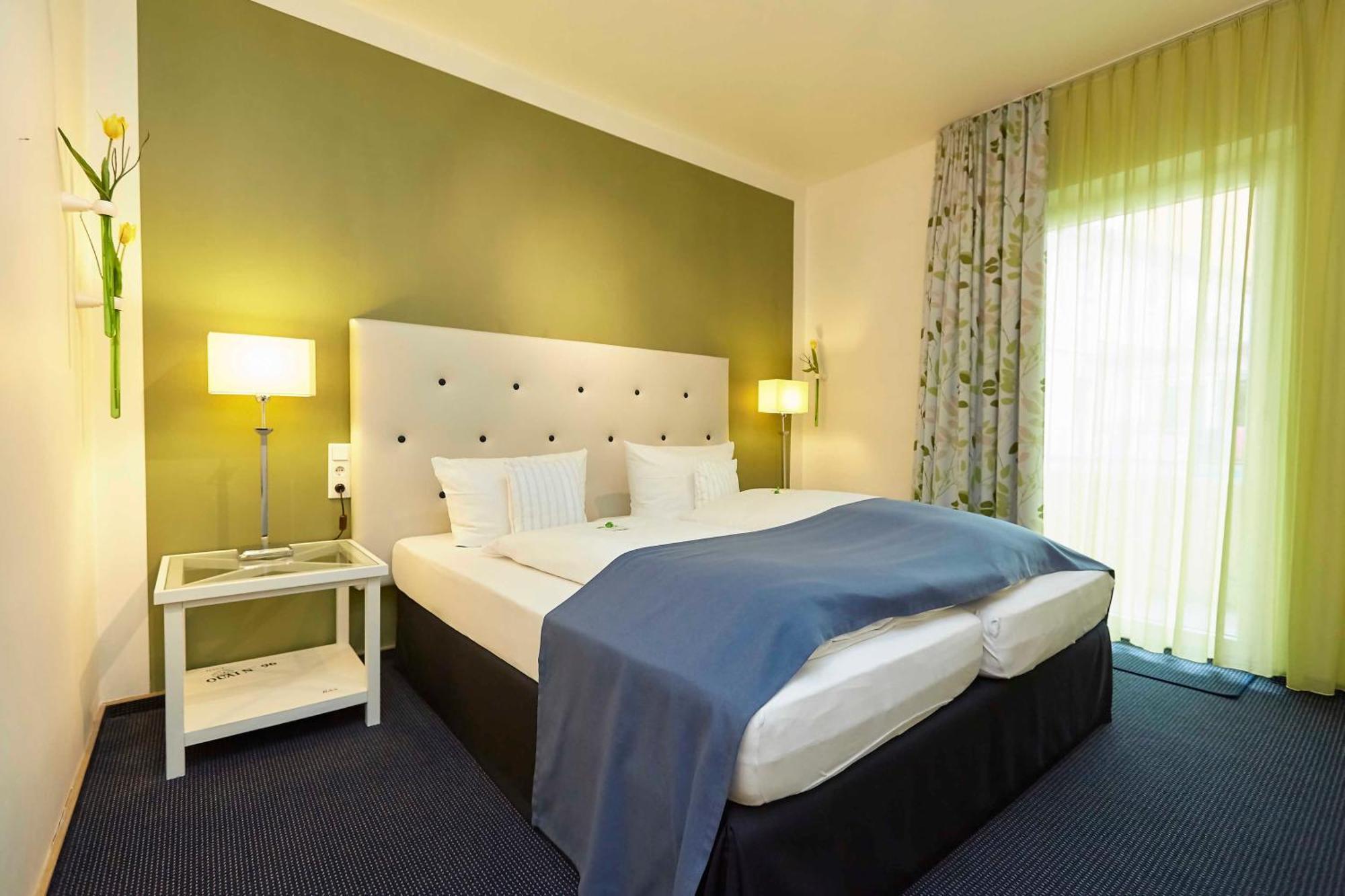 Flair Hotel Zum Storchen Bad Windsheim Extérieur photo